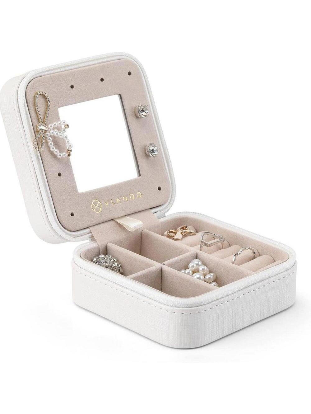 Vlando white Travel Jewelry Box Macarons SeriesMII NWOT